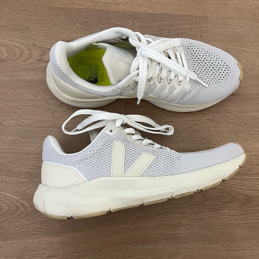 Veja knit runners